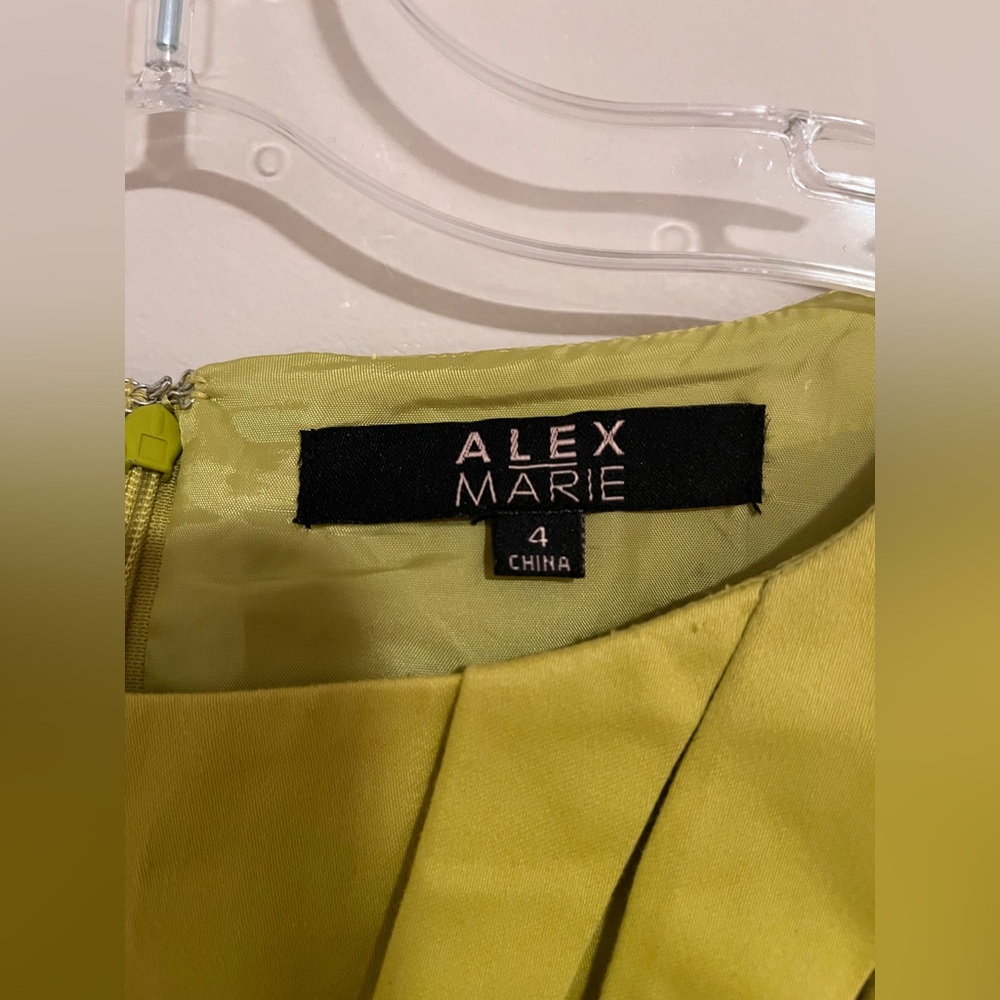 Alex Marie Citrine Green Pleated Sleeveless Midi Dress Size 4 - Picture 2 of 7